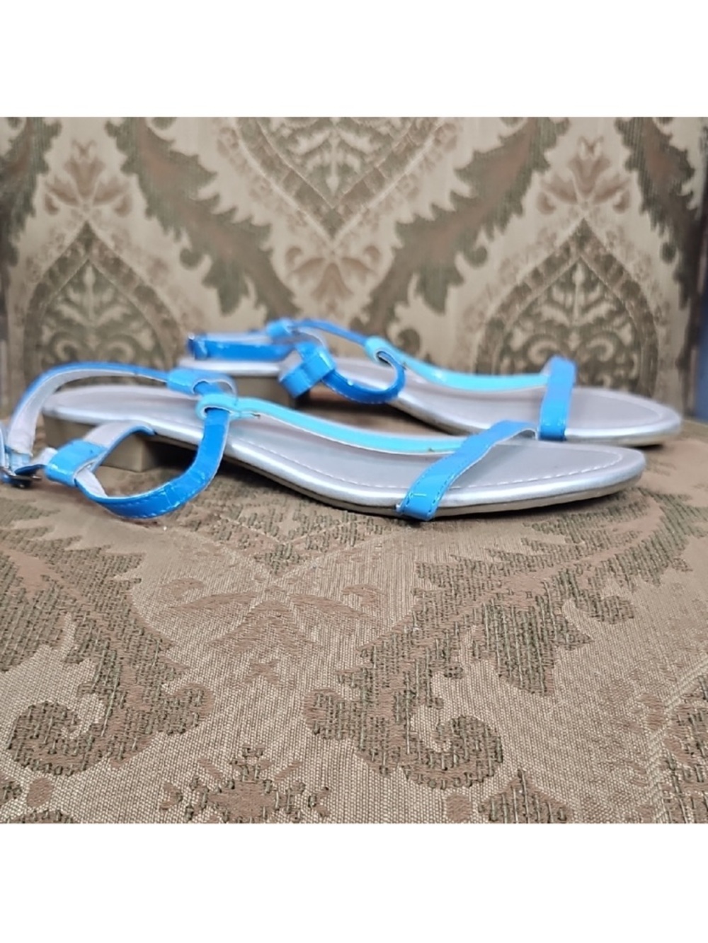 3/$10 Jaclyn Smith Bright Blue T-Strap Slingback Sandals Size 7